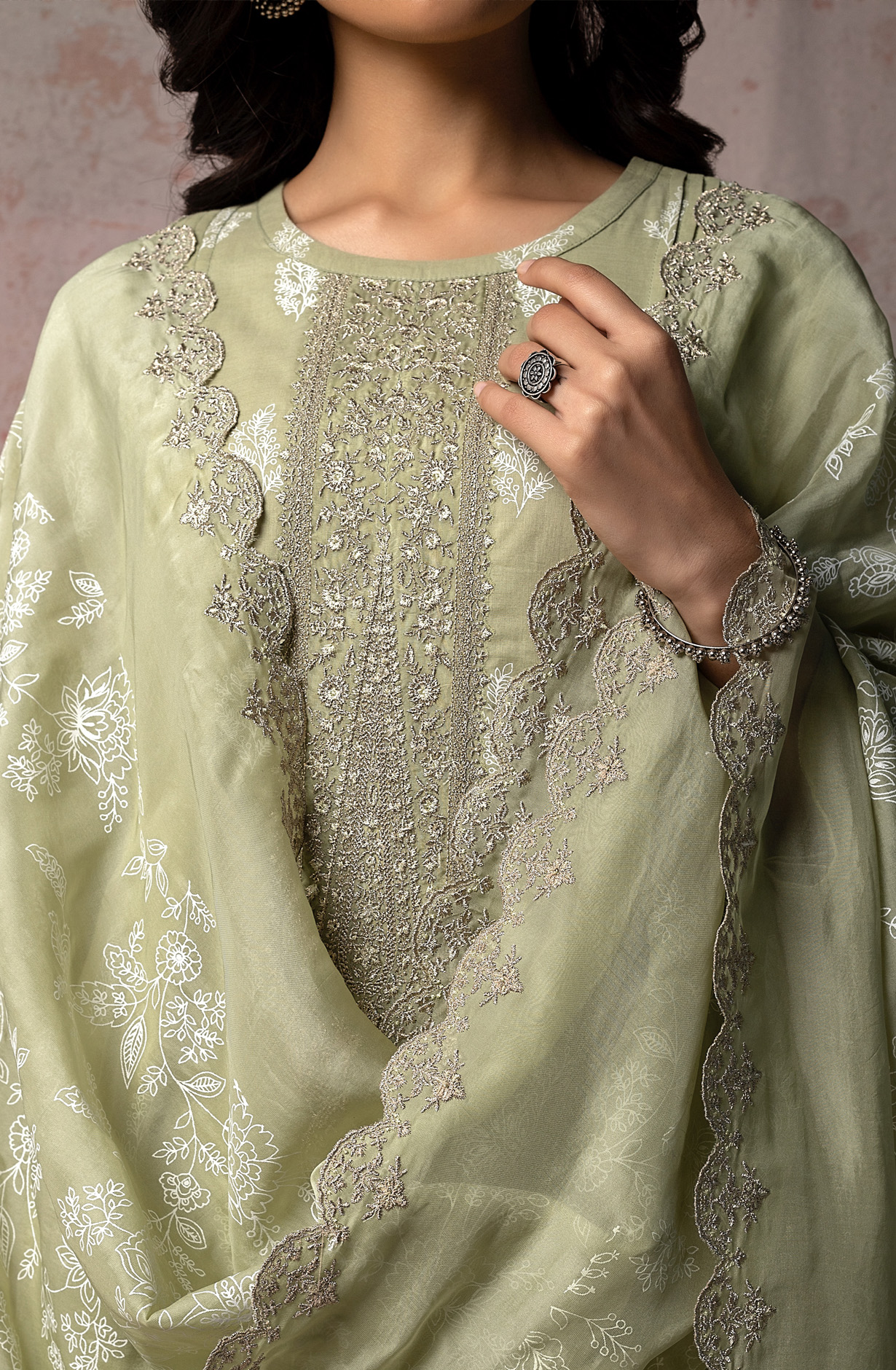 Mehndi Green Cotton Beautiful Zari Embroidered Salwar Kameez with Organza Dupatta - MIT1896