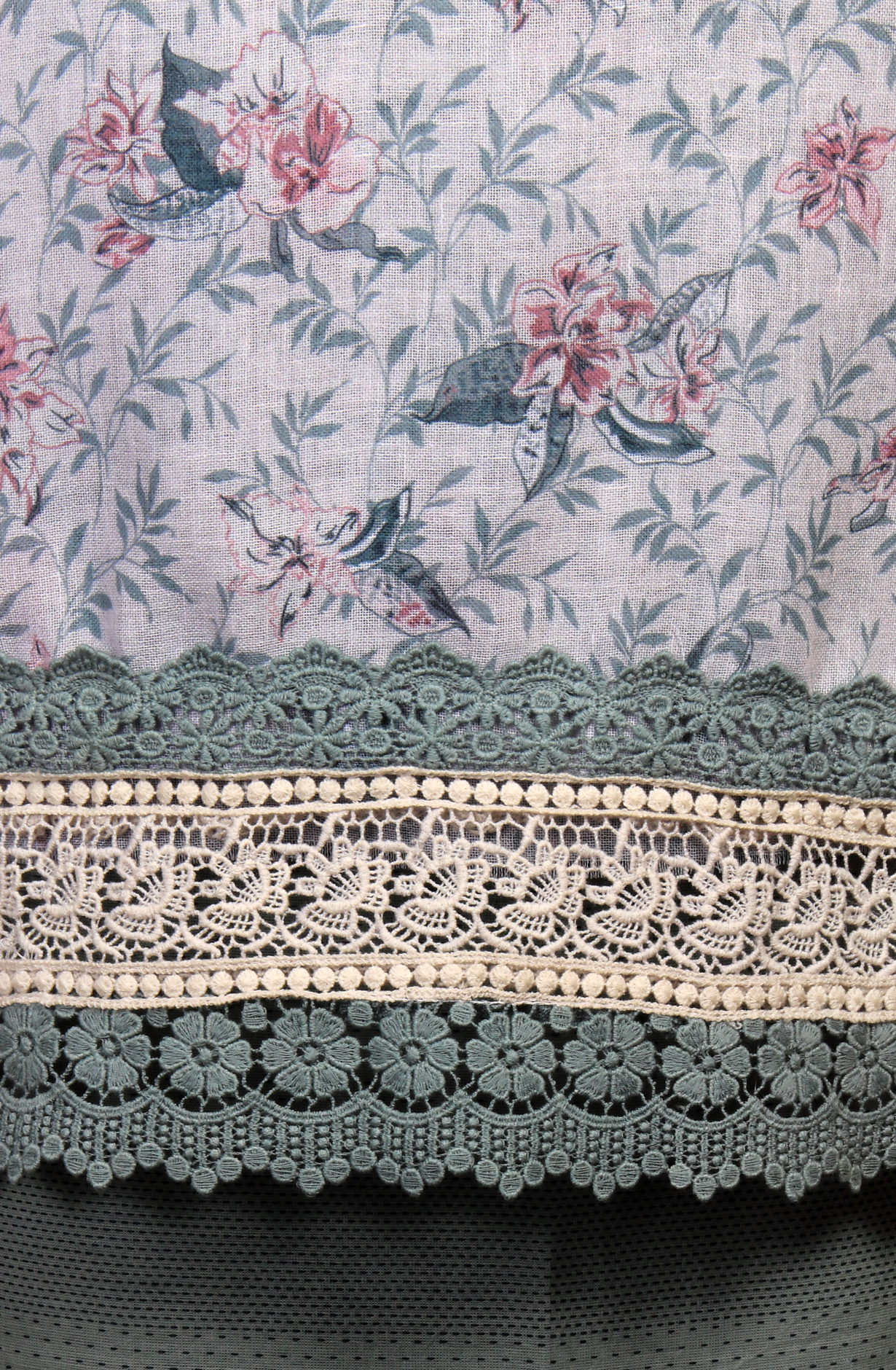 Off-white and Grey Linen Exclusive Lacework Salwar Kameez Dupatta - MOZ1903B