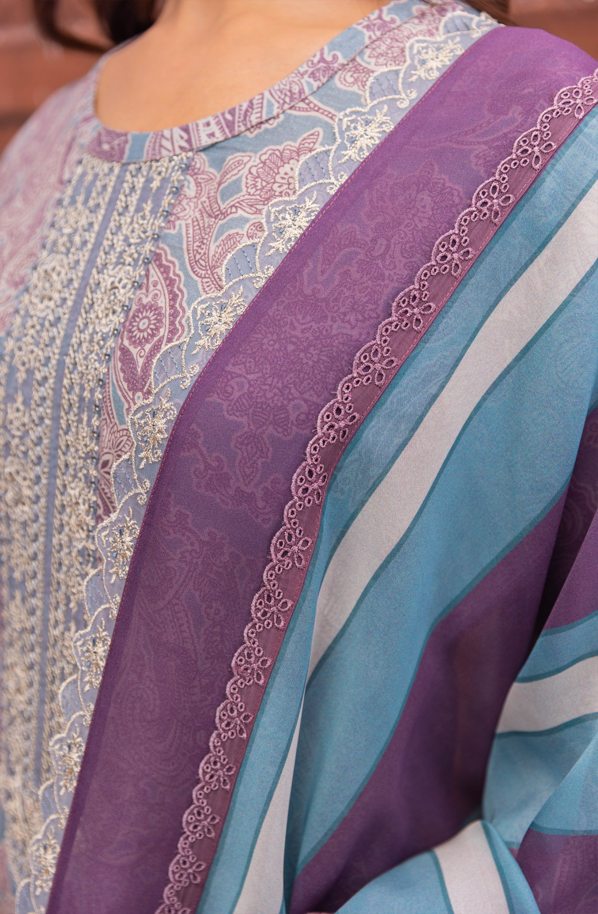 Multi-coloured Linen Exclusive Salwar Kameez with Organza Dupatta - MUK1939