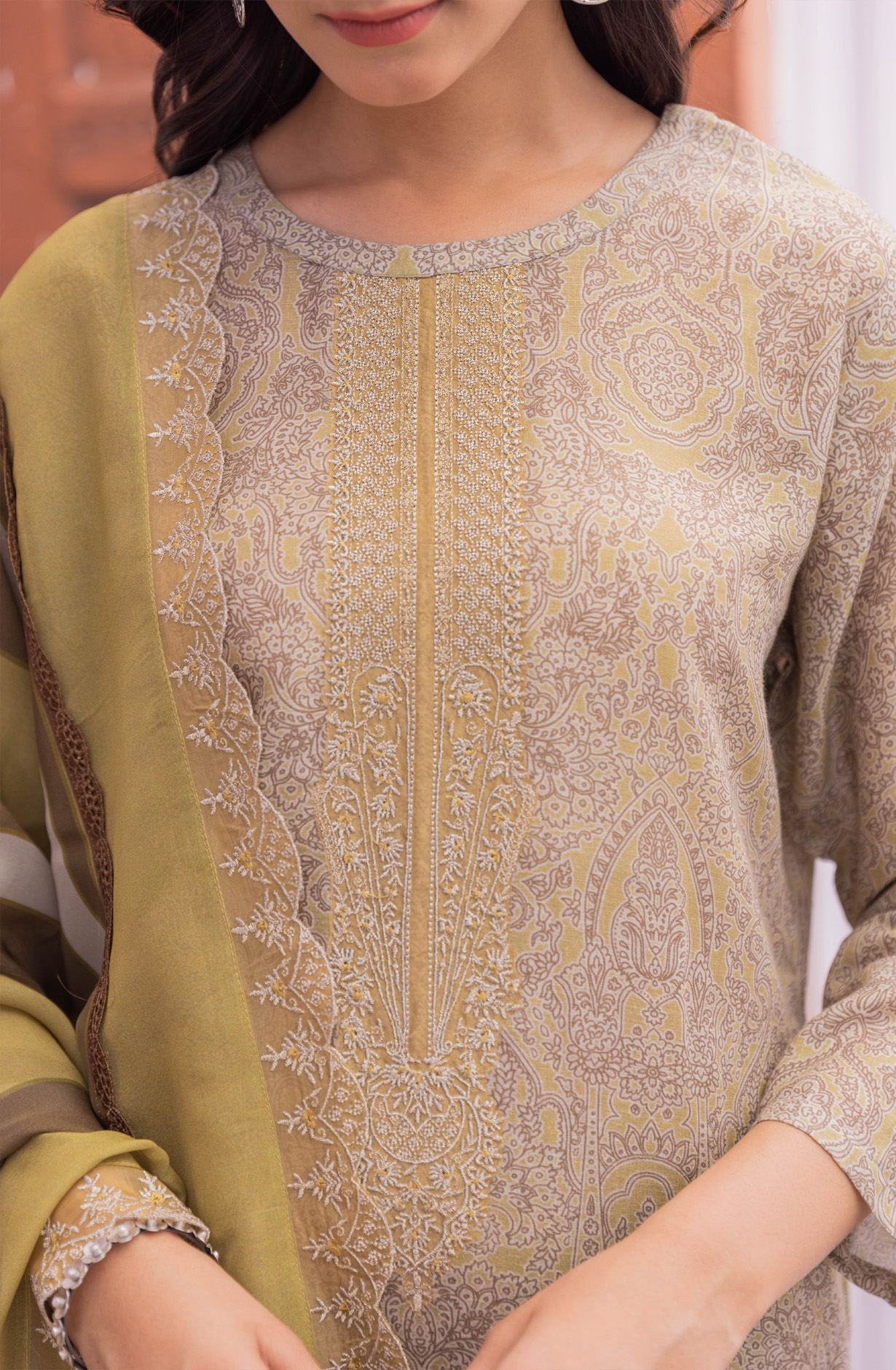 Multi-coloured Linen Exclusive Salwar Kameez with Organza Dupatta - MUK1940