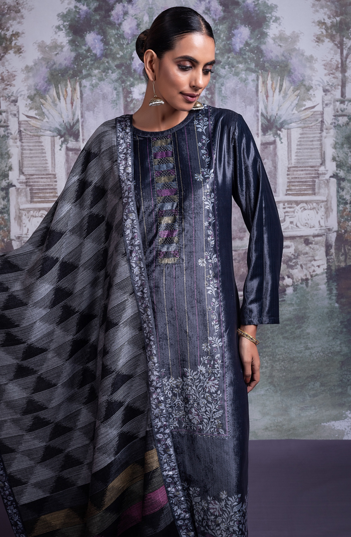 Digital Printed Velvet Suit with Pure Woolen Jacquard Pashmina Shawl- OZZ2329A
