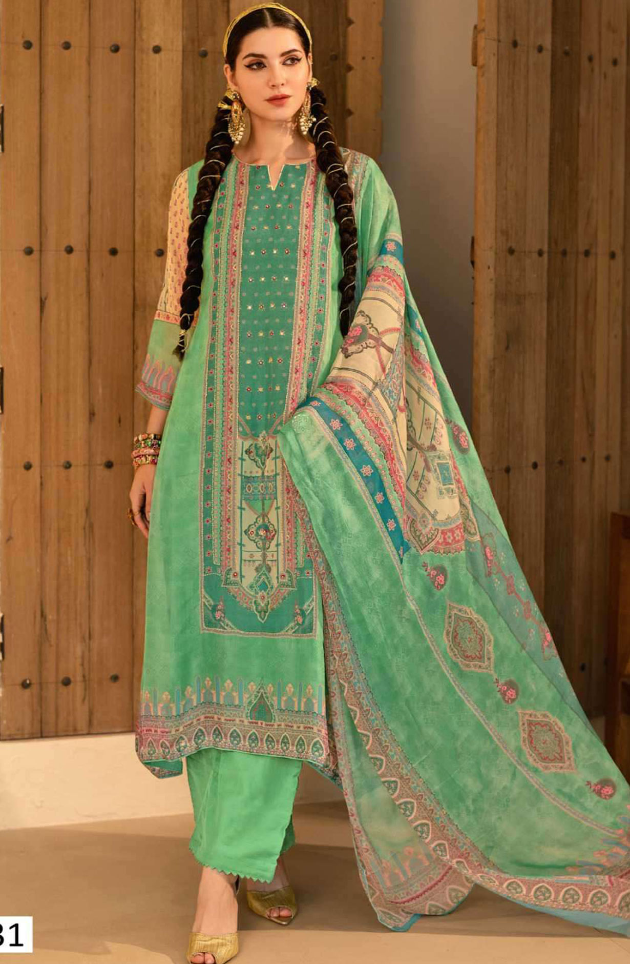 Green Beautiful Organza Unstitched Salwar Kameez with Chiffon Dupatta - POO2031