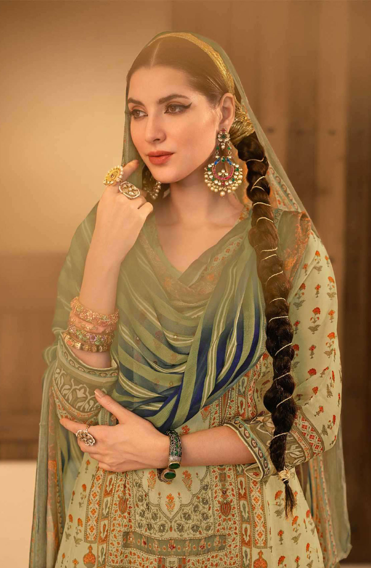 Mehndi Green Beautiful Organza Unstitched Salwar Kameez with Chiffon Dupatta - POO2032