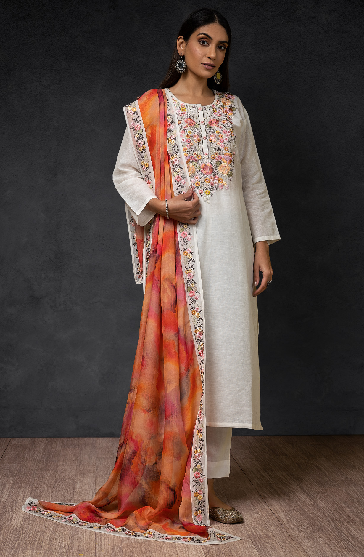 Cream Linen Exclusive Embroidered Suit with Organza Dupatta - R157-SPR1382