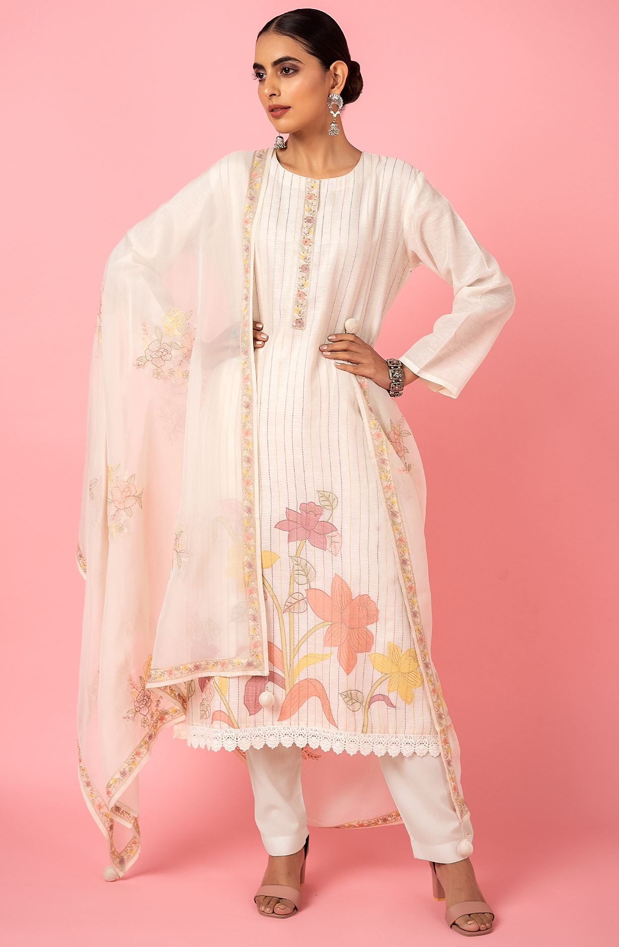 Off-white Linen Suit with Beautiful Organza Dupatta - R157-SPR1774A