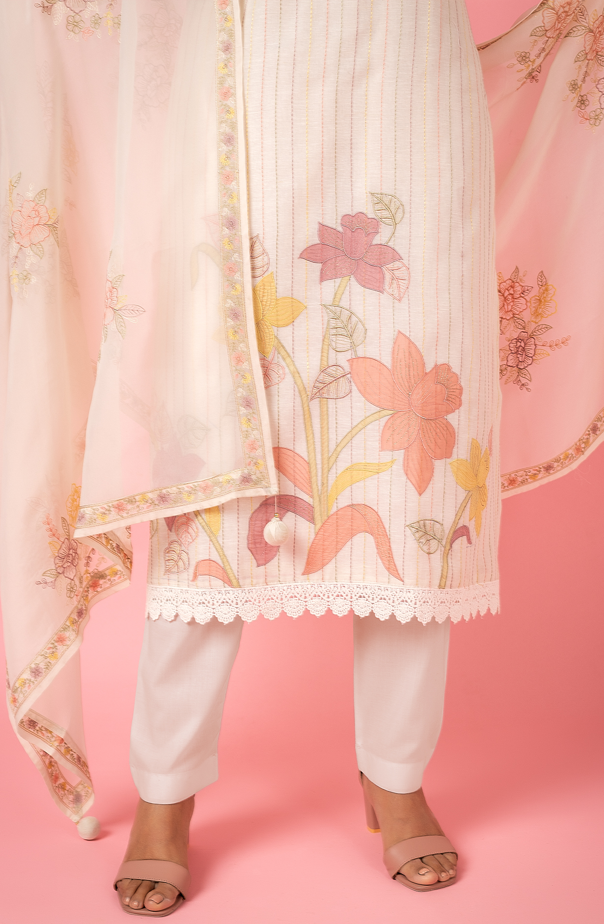 Off-white Linen Suit with Beautiful Organza Dupatta - R157-SPR1774A