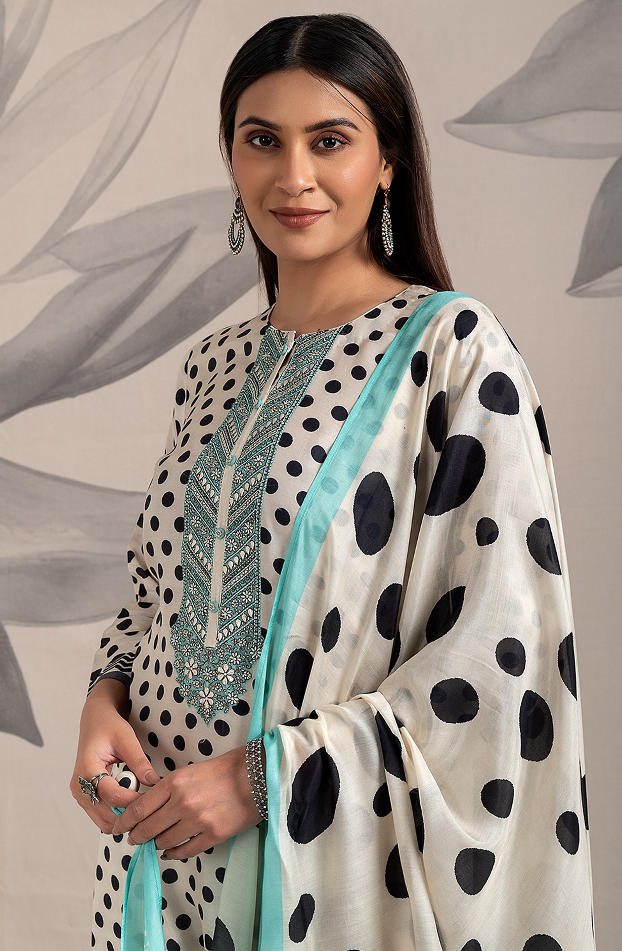 Cream Turquoise Beautiful Pure Muslin Salwar Suit with Chiffon Dupatta - R157-SPR1829A