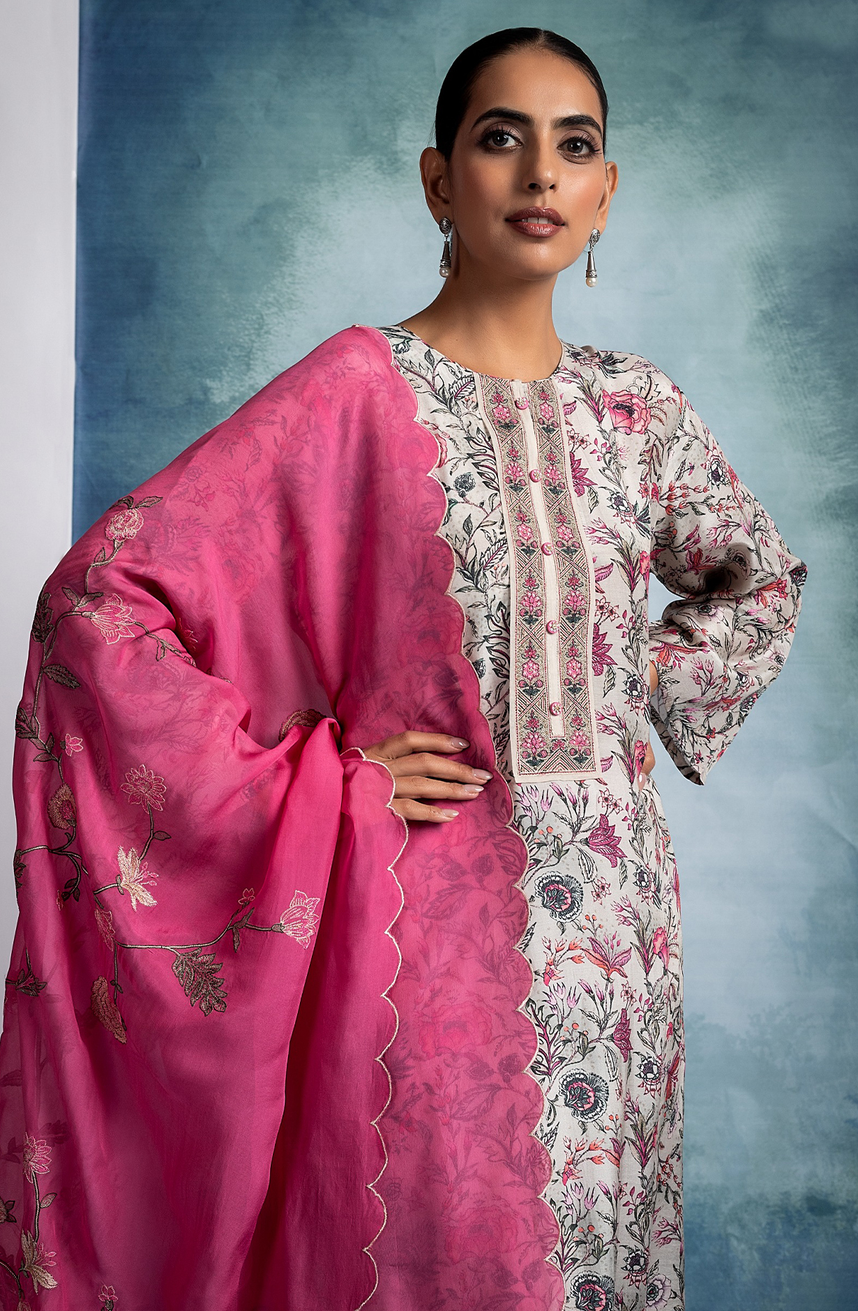 Beige Beautiful Muslin Festive Salwar Suit with Organza Dupatta - R157-SPR1933