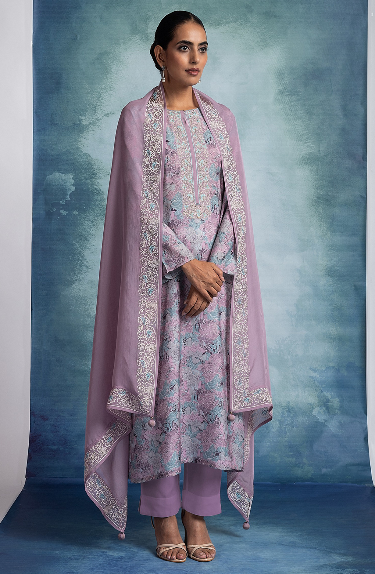 Mauve Beautiful Muslin Festive Salwar Suit with Organza Dupatta - R157-SPR1935A