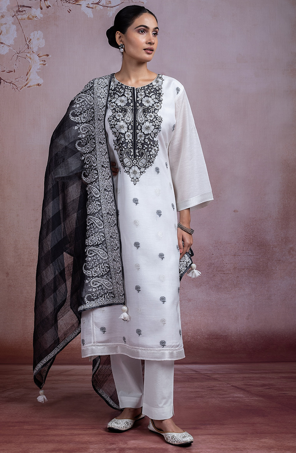 Black Embroidered Linen Suit set with Linen Dupatta -R157-SPR2281A