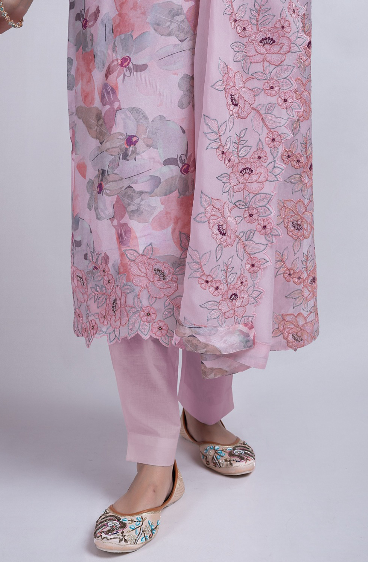 Muslin Printed Salwar Kameez with Dupatta - R157-SVE2214