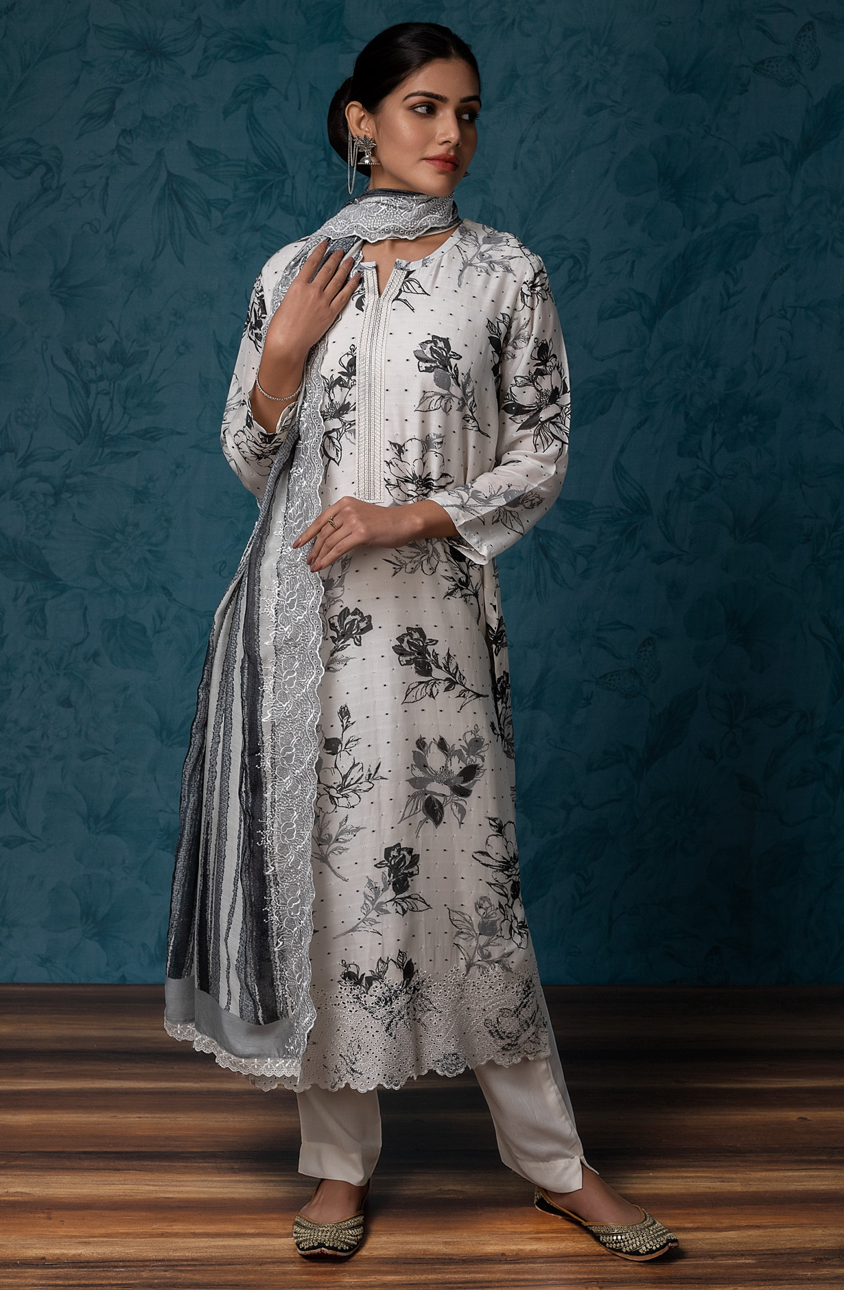 Black and White Muslin Dobby with Digital Print Suit-set - RAN1840A