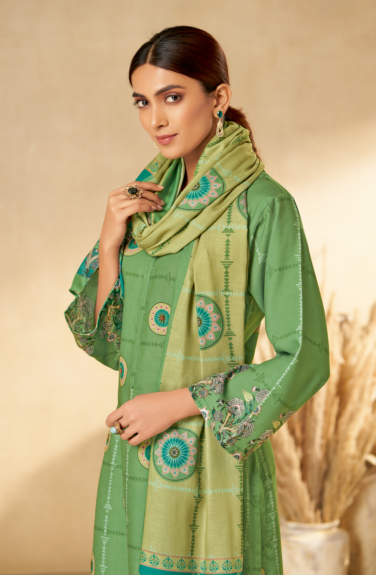 Green Pashmina Unstitched Printed Salwar Suit - REYH612