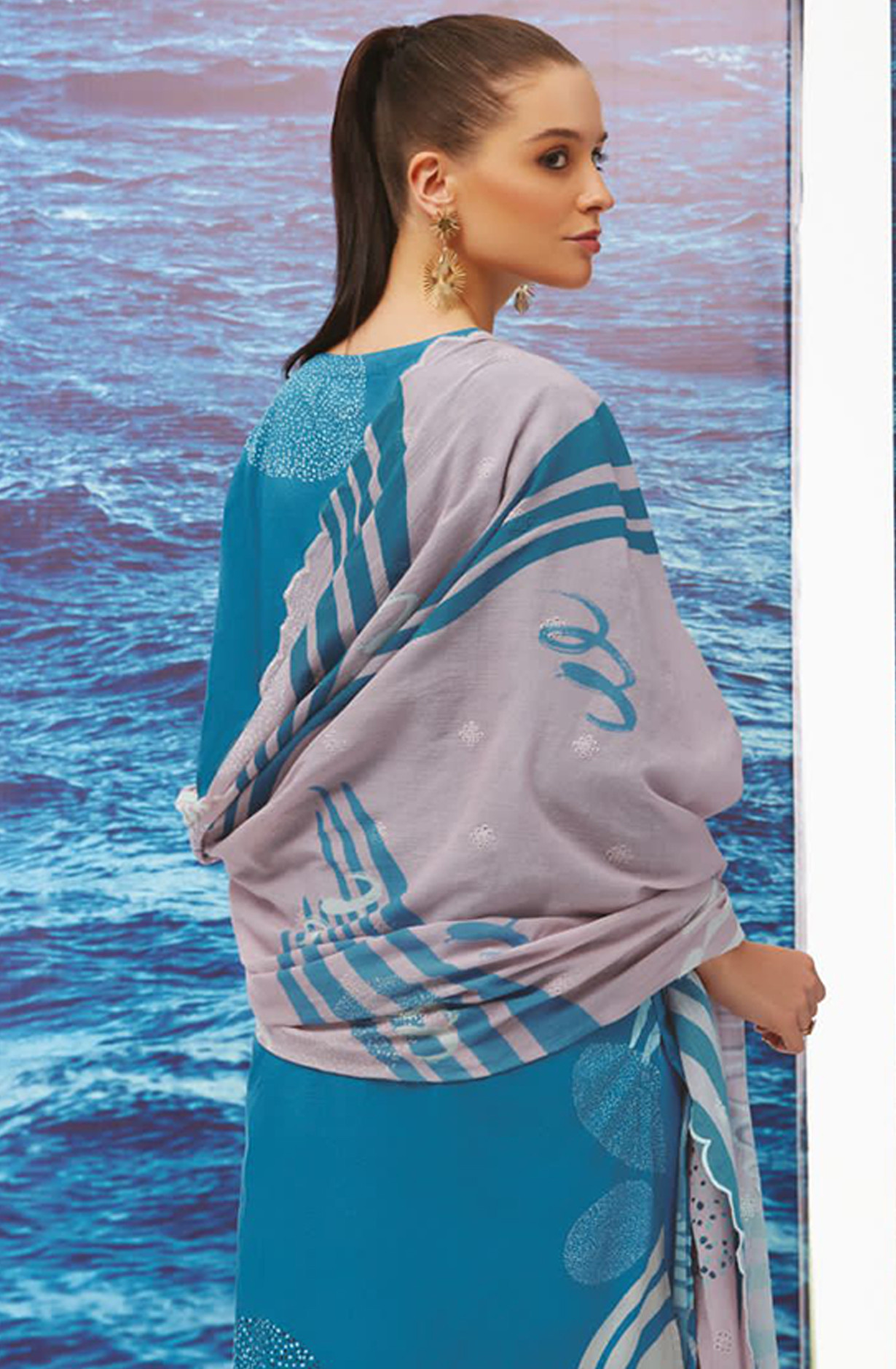Blue Cotton lawn Digital Printed Suit Set - RHE224