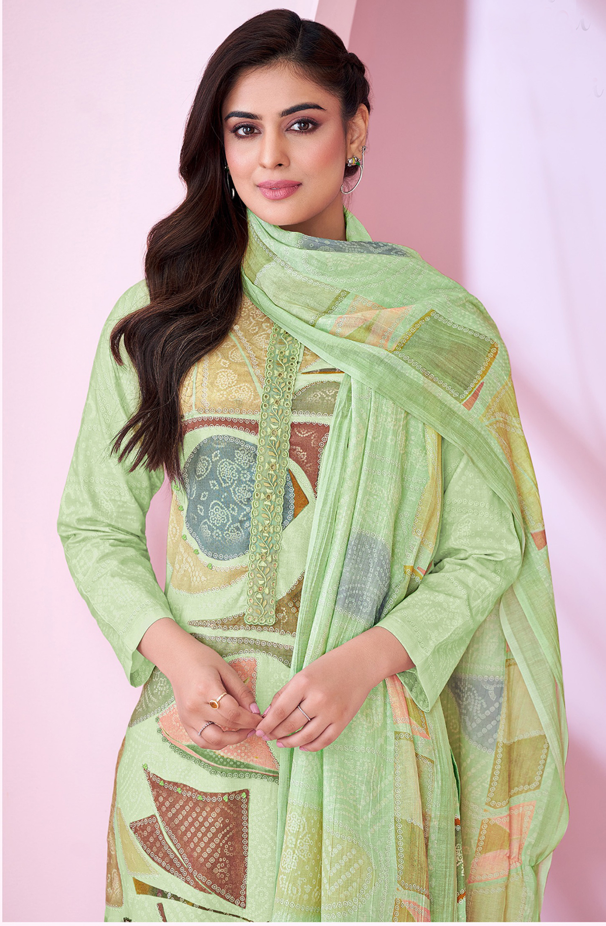 Green Cotton Lawn Suit Set Aric Cotton Dupatta With Khatli Work Neck Patti Silk Dyed With Embroidary - RID518