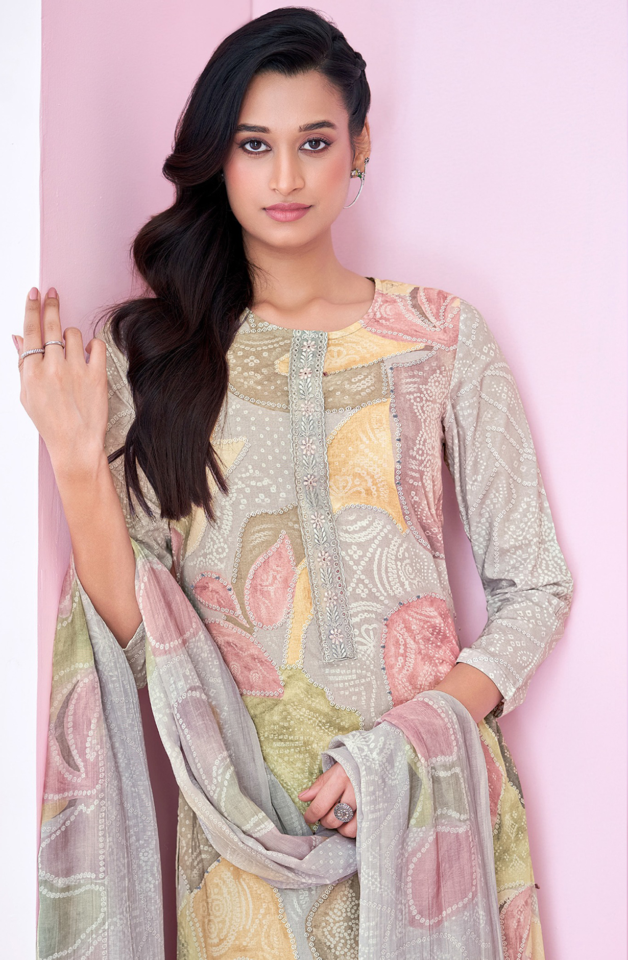 Grey Cotton Lawn Suit Set Aric Cotton Dupatta With Khatli Work Neck Patti Silk Dyed With Embroidary - RID524