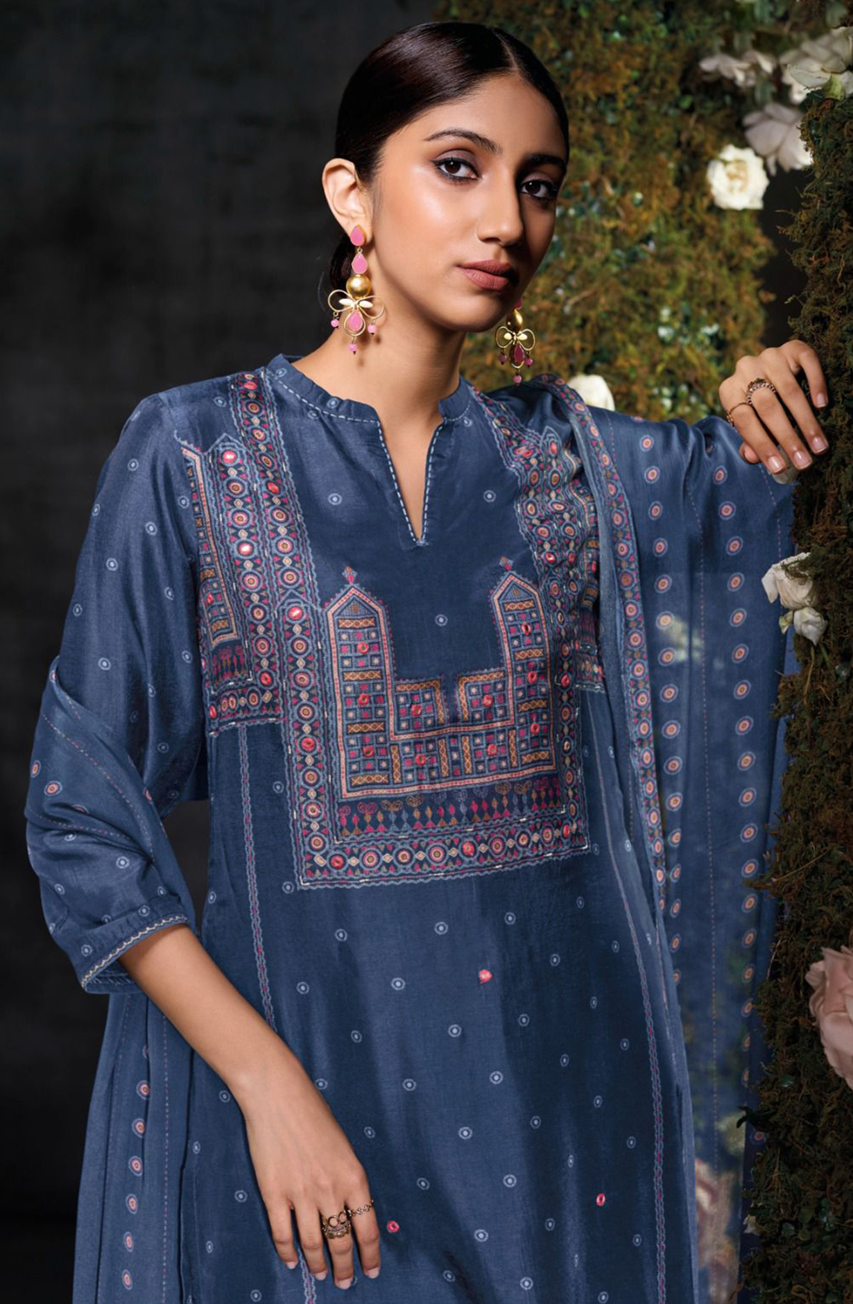 Russian Silk Beautiful Handwork Suit Set- ALAS2916A