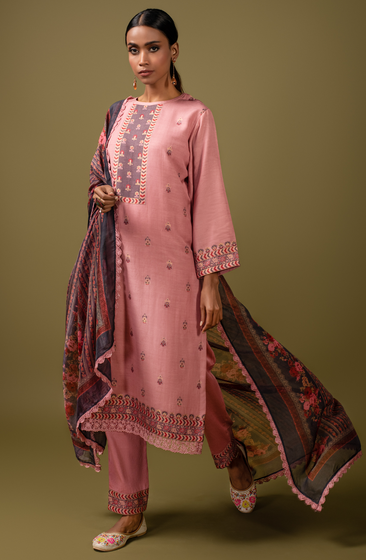 Pink Exclusive Linen Silk Jacquard Salwar Suit with Organza Dupatta - SAG1700B