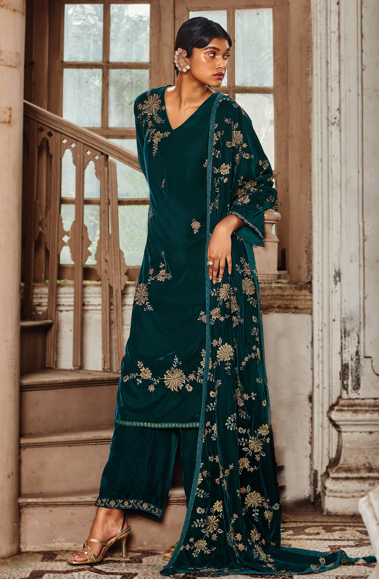Teal Luxe Velvet Designer Embroidered Salwar Kameez - SAMC1576