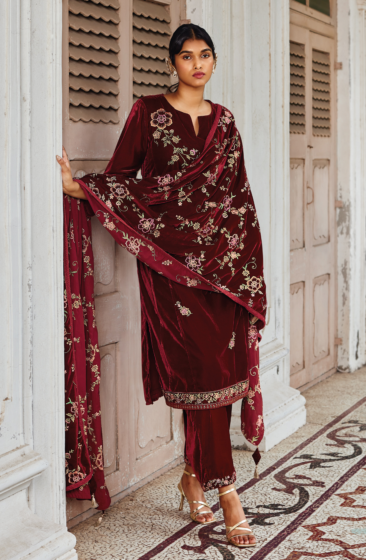 Maroon Luxe Velvet Designer Embroidered Salwar Kameez - SAMC1577