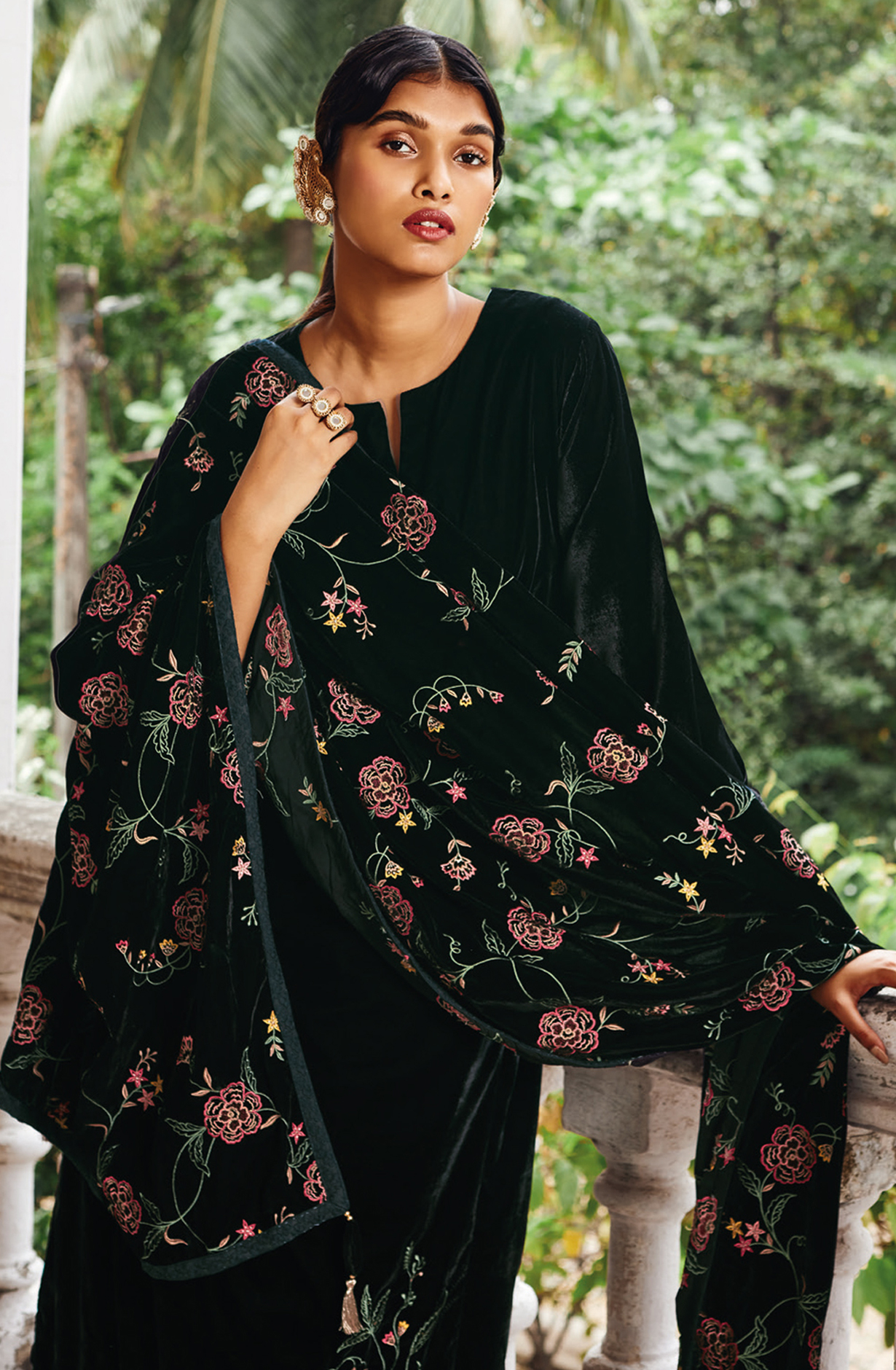 Black Luxe Velvet Designer Embroidered Salwar Kameez - SAMC1580