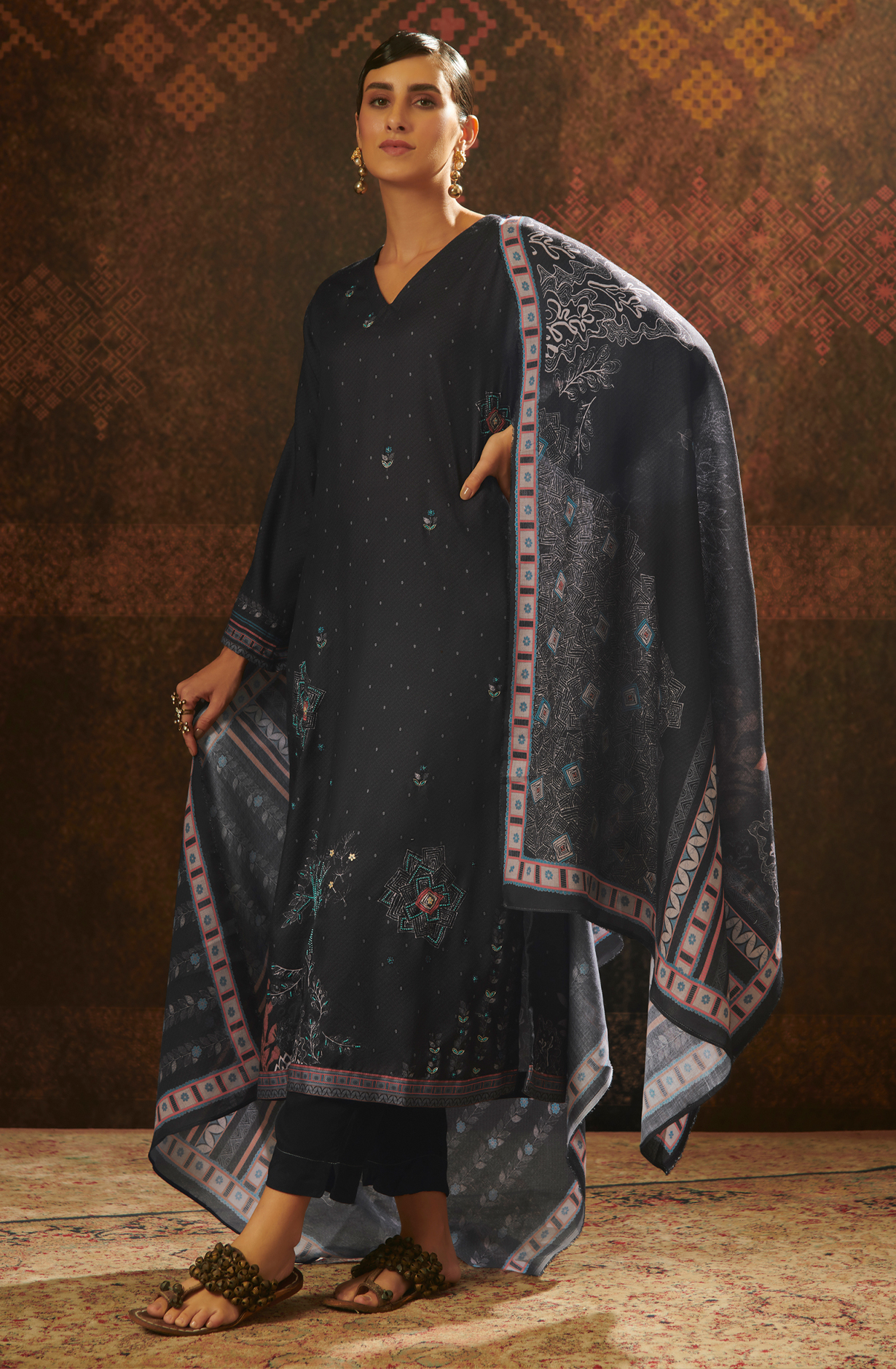 Black Pashmina Unstitched Salwar Kameez - SAN189