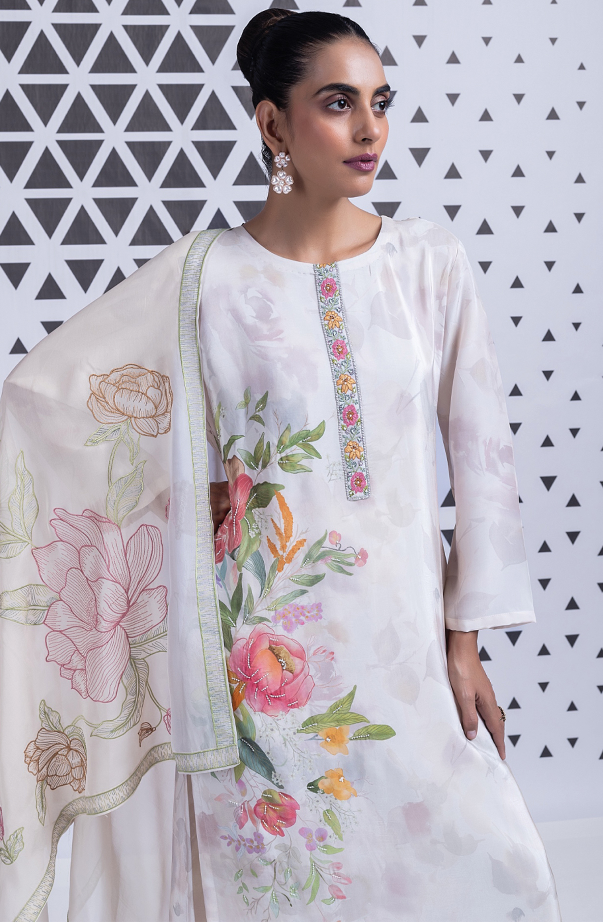 Cream Muslin Suit Set with Organza Dupatta -SOH501A