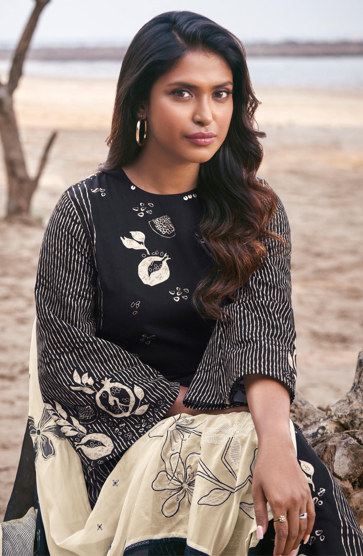 Black Linen Digital Printed Unstitched Salwar Kameez - SOM361