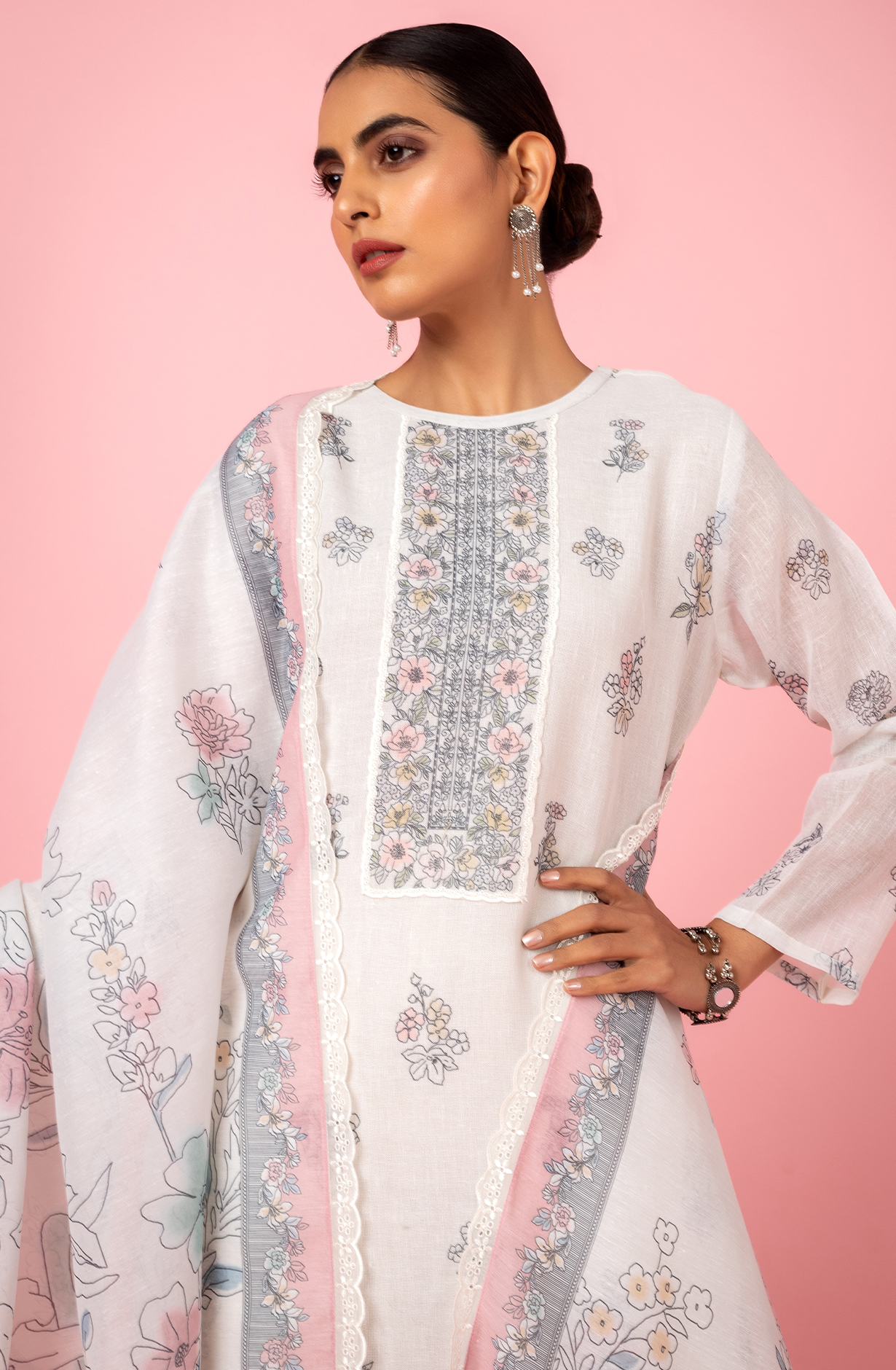Off-white Linen Digital Printed Unstitched Salwar Kameez - SPR2177