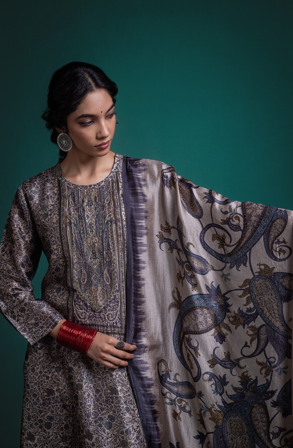Green Pure silk Unstitched Suit Set with Beautiful Dupatta - KALNSK162B