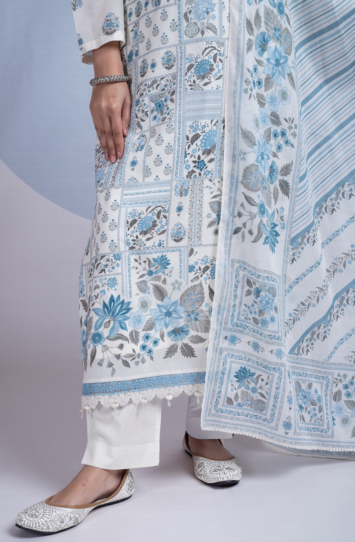 Off White Cotton Lawn Salwaar Suit - TEE2404