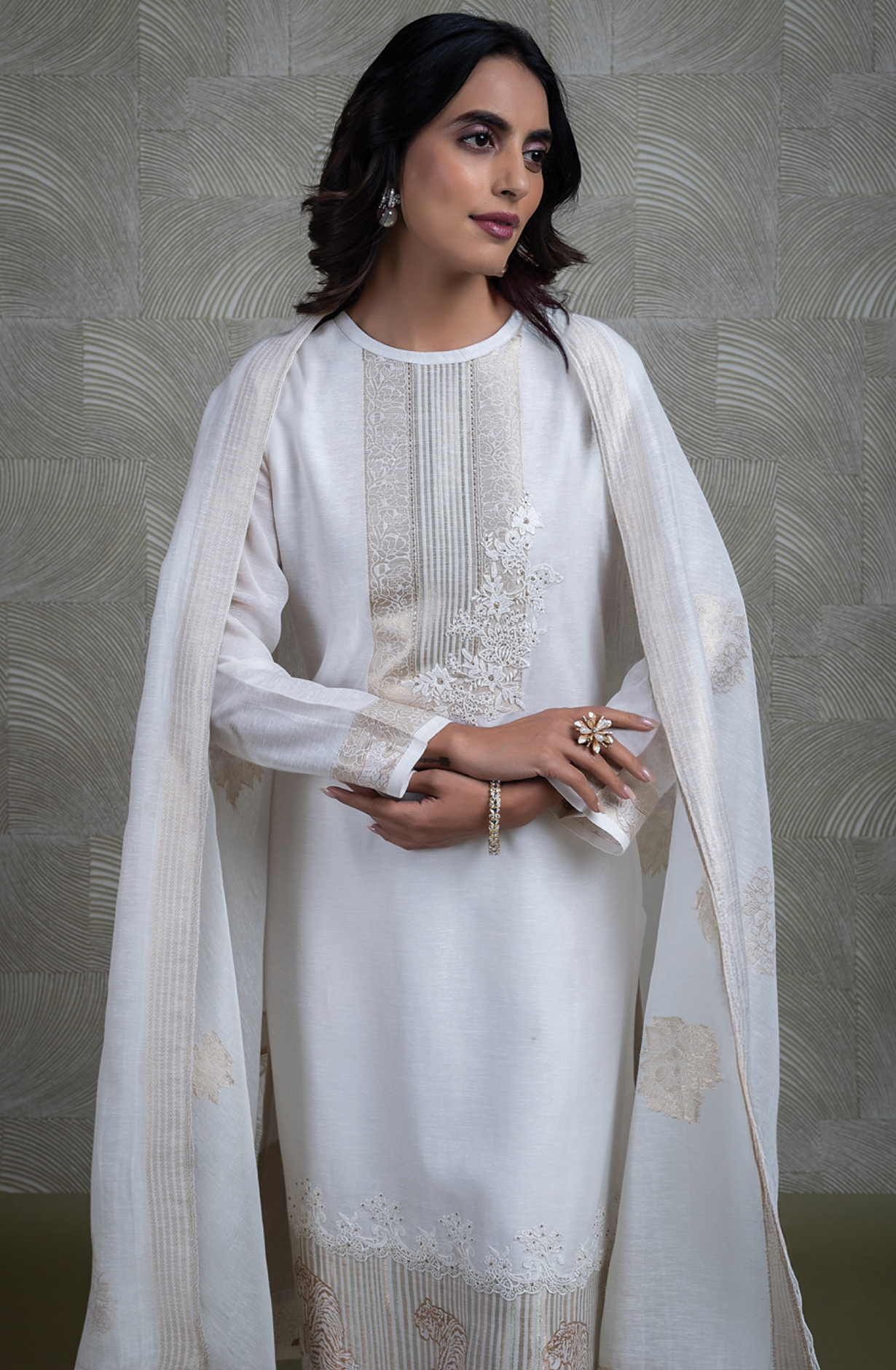 White Pure Linen Zari Jacquard Suit Set  -TEH2453A
