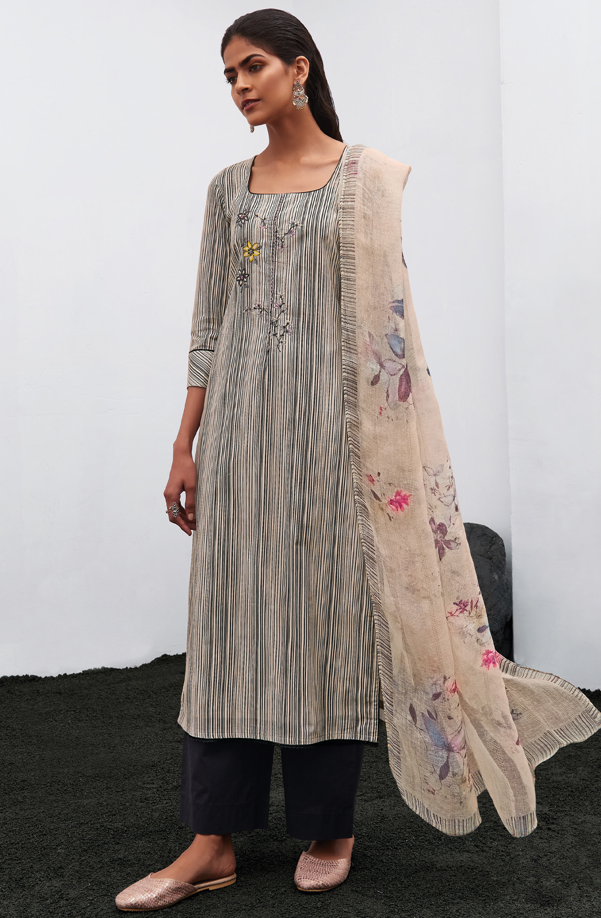 Multi-coloured Cotton Digital Printed Salwar Suit- THEC1075