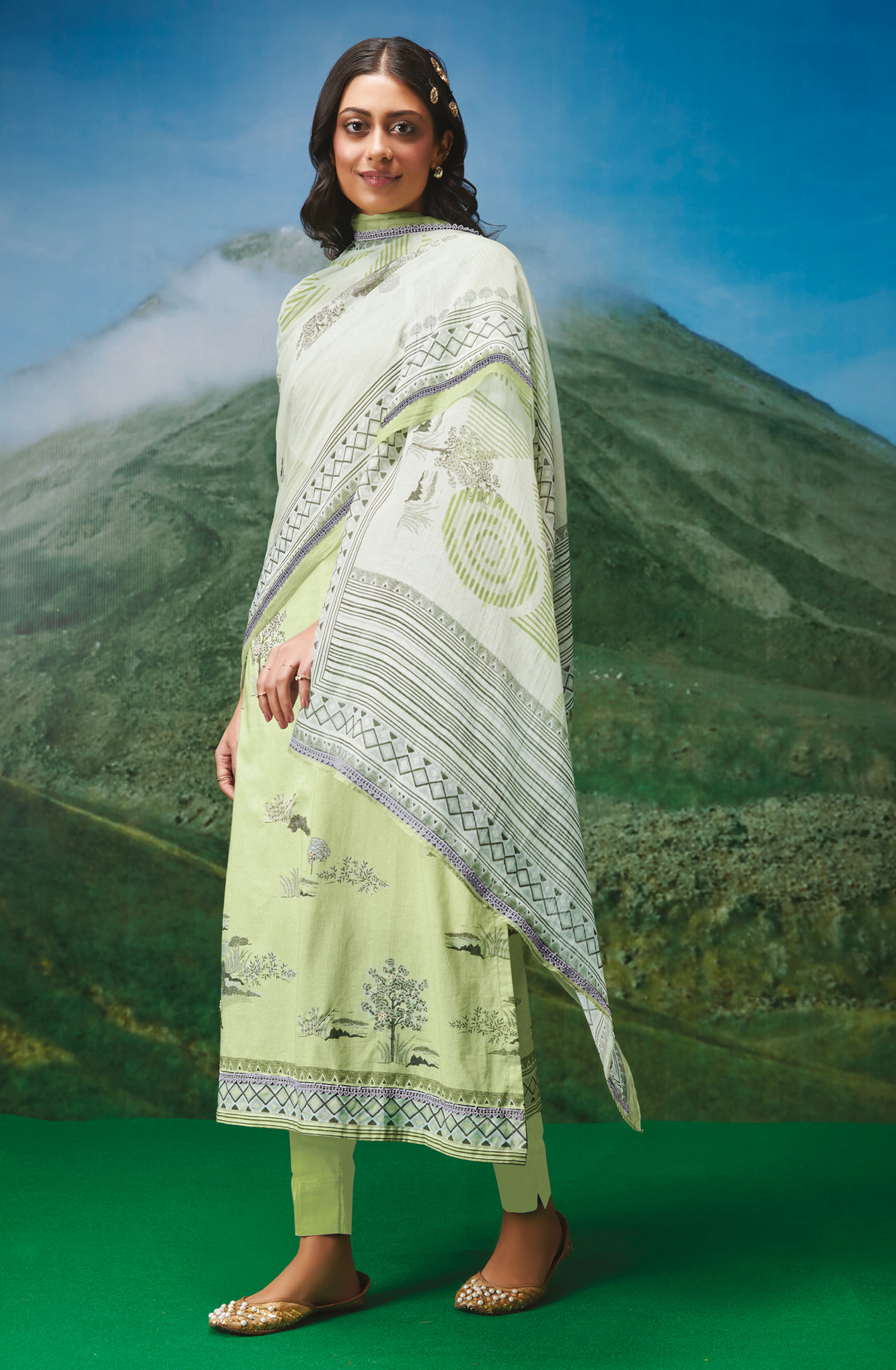 Sea Green Cotton Lawn Unstitched Salwar Kameez with Dupatta - TRE111