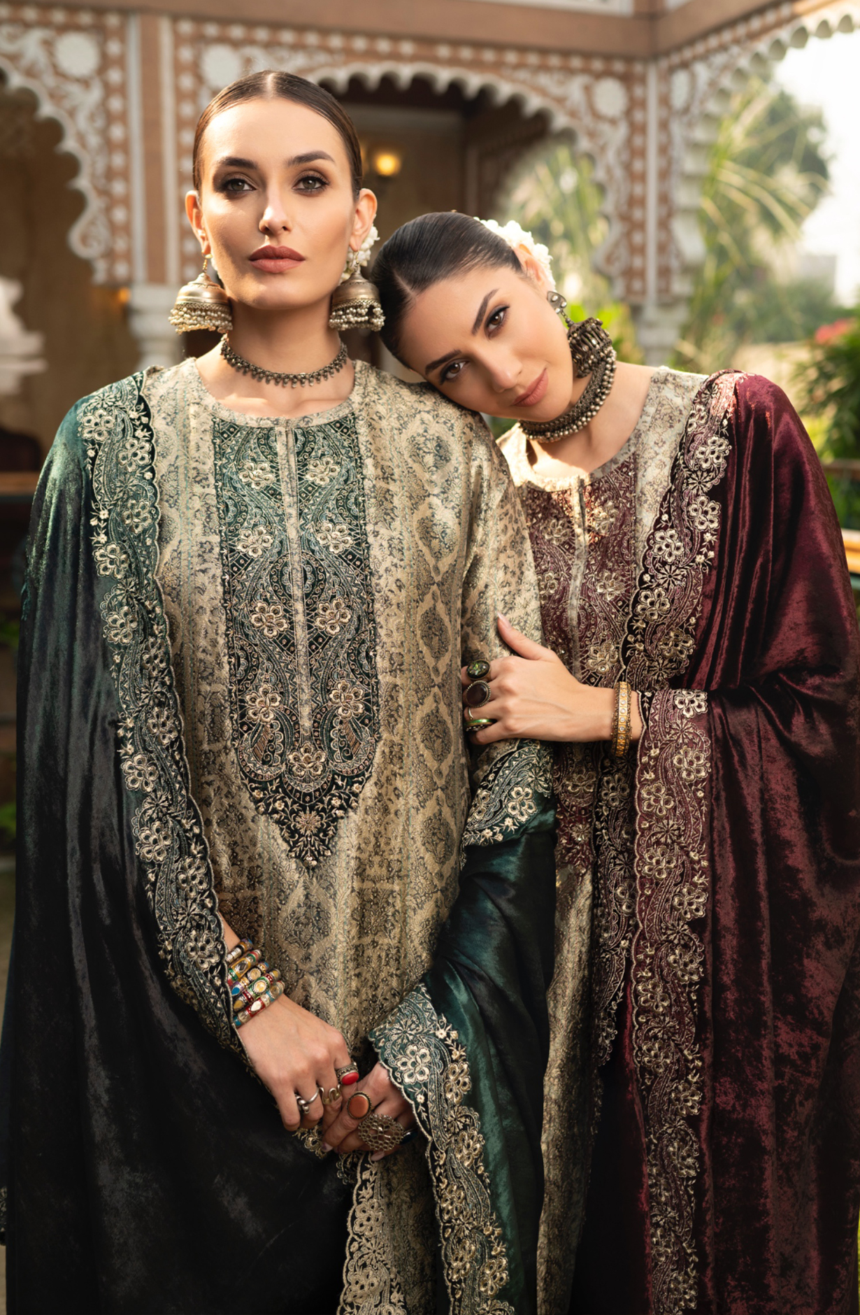 Pure Silk Beautiful Jacquard Digital Printed Suit with Velvet Dupatta- UNJ2311B