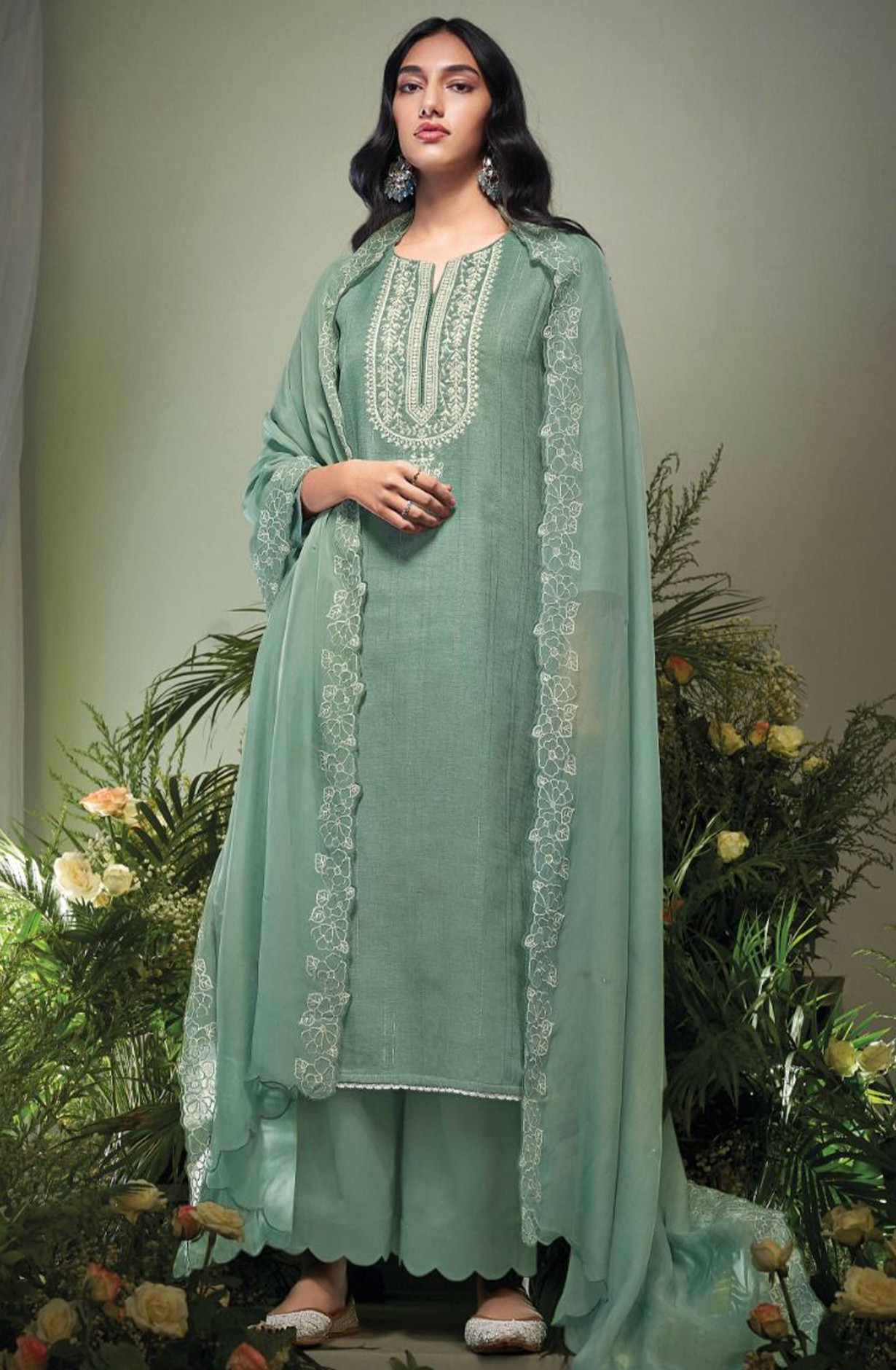 Green Linen Jaquard Suit Set with Dupatta - VARC2010