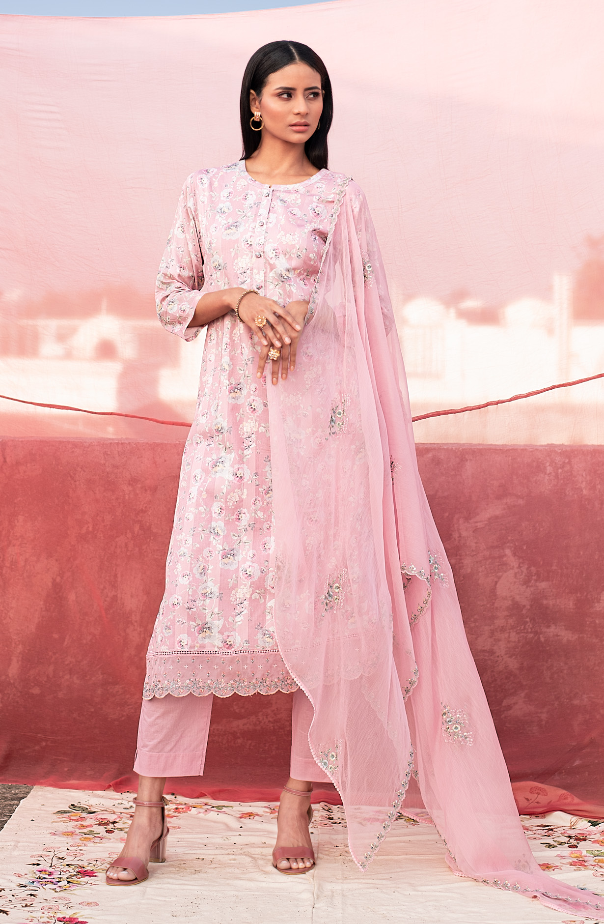 Pink Pure Cotton Beautiful Digital Print Suit-set with Chiffon Dupatta - VER1796B