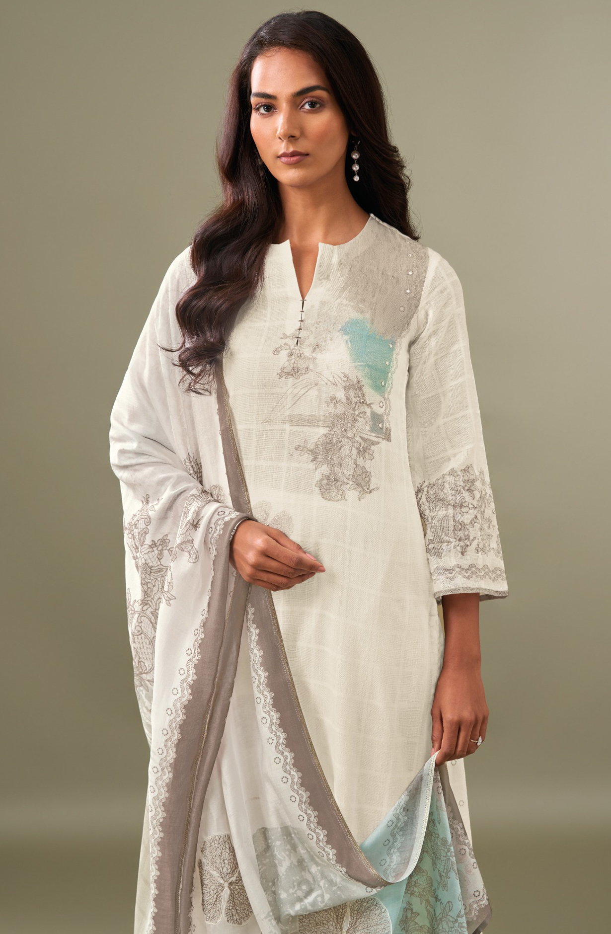 White Cotton Linen Beautiful Suit Set with Dupatta- VIB7601B