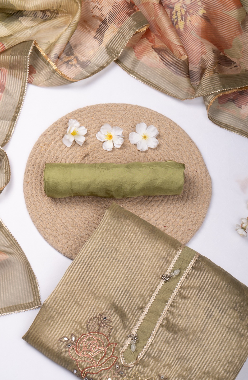 Green Organza Beautiful Suit Set with Dupatta - 669-18186A