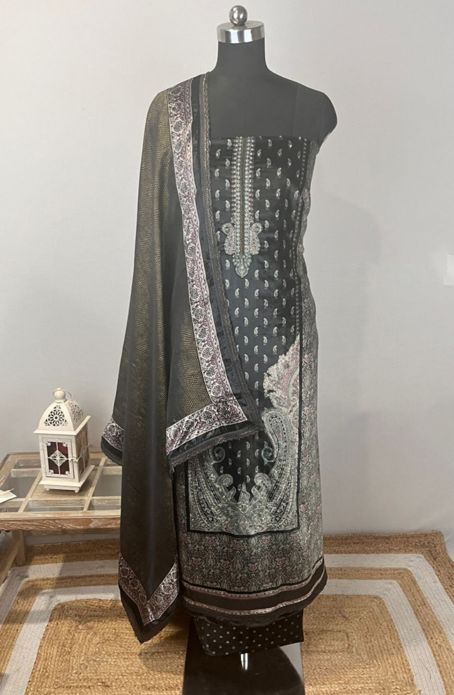 Image of Black Velvet Suit Set with Velvet Dupatta - WEVAL120-4A