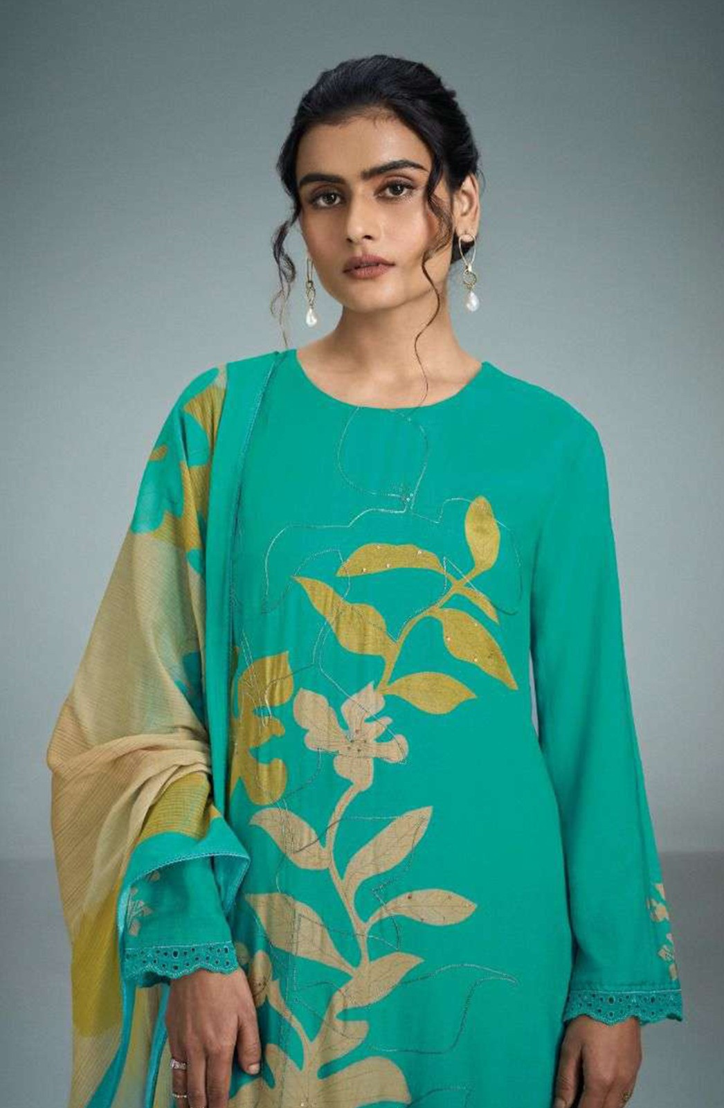 Firozee Muslin Beautiful Suit Set with Dupatta - SAK11081C