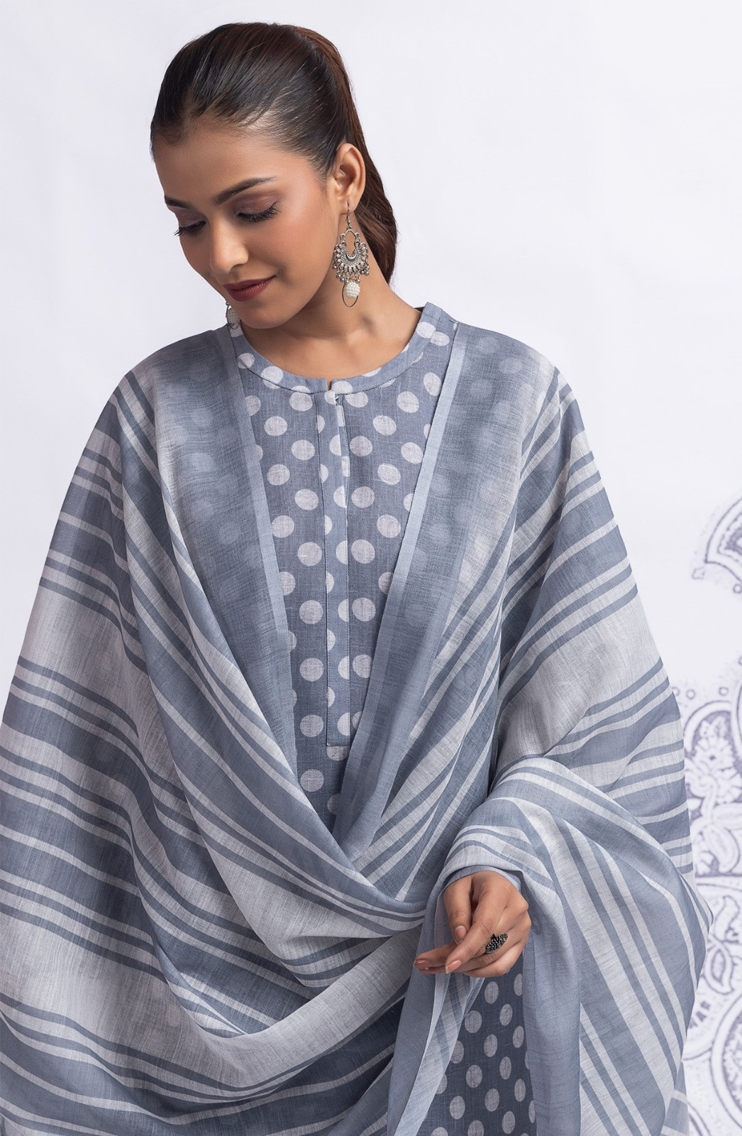 Grey Cotton Suit Set with Beautiful Dupatta - 1020-4919