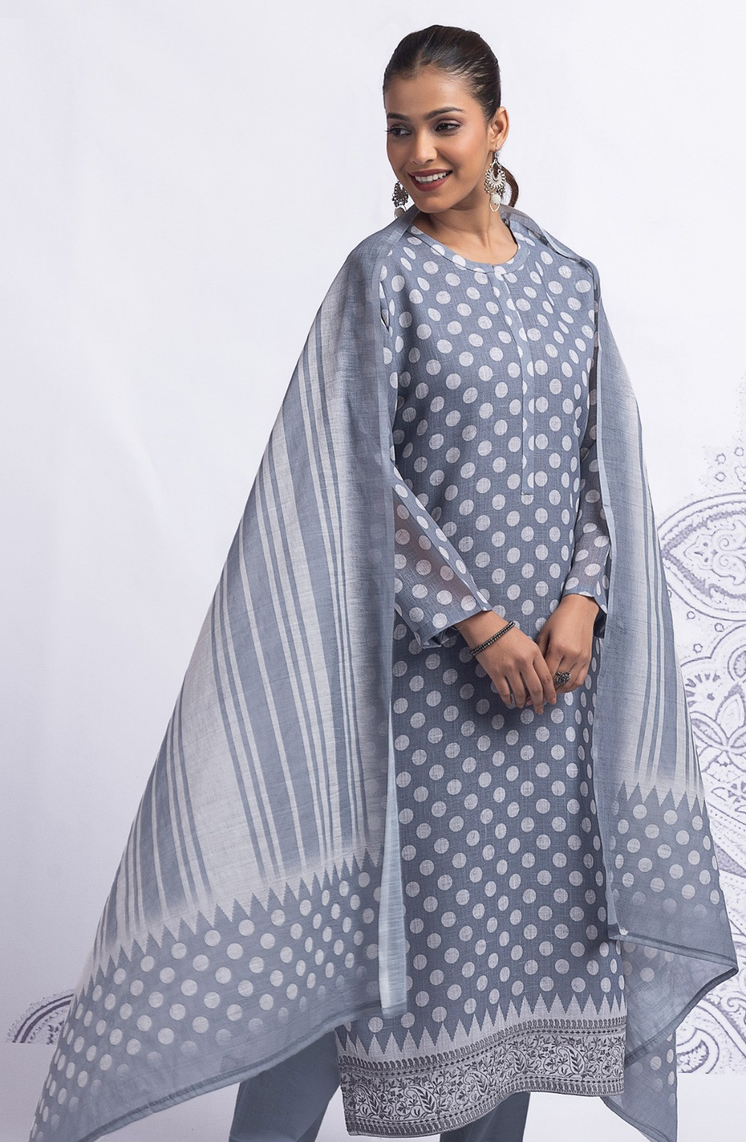 Grey Cotton Suit Set with Beautiful Dupatta - 1020-4919