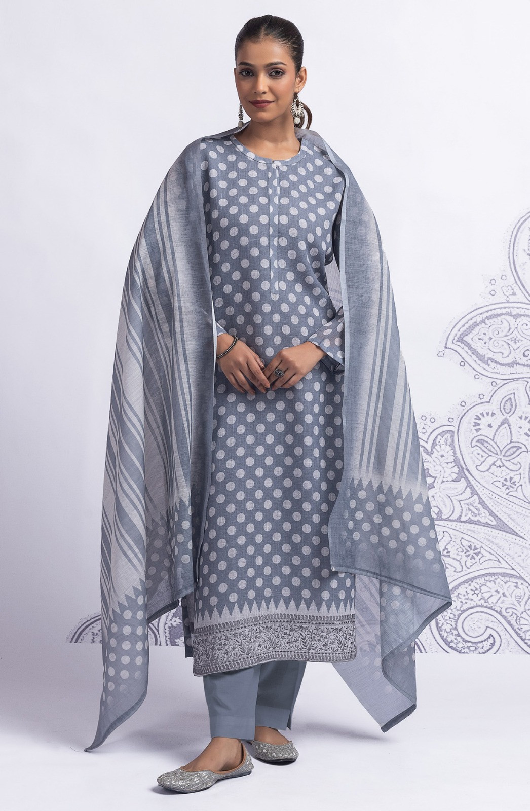 Grey Cotton Suit Set with Beautiful Dupatta - 1020-4919