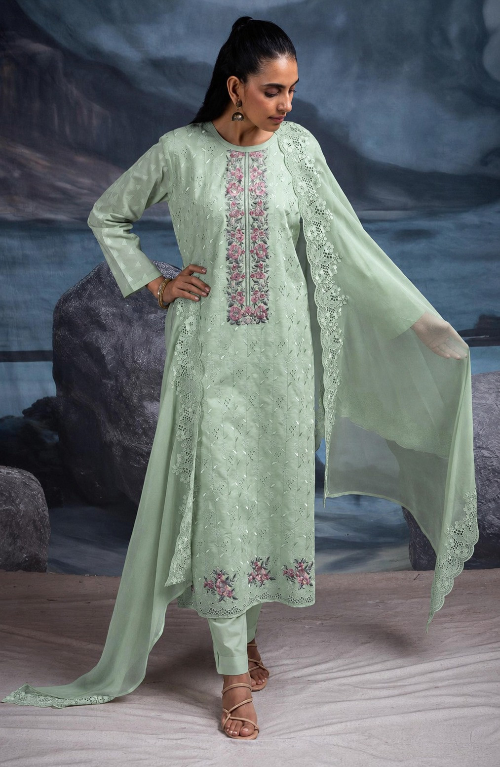 Green Pure Cotton Butta Beautiful Suit Set with Dupatta - TANNSF134C
