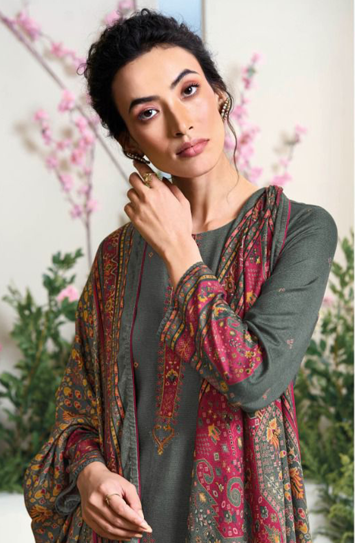 Grey Allover Printed Pashmina Suit Set - YASC2117
