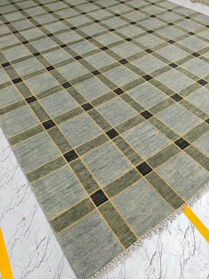 Hand Knotted Rug 8x14 Feet