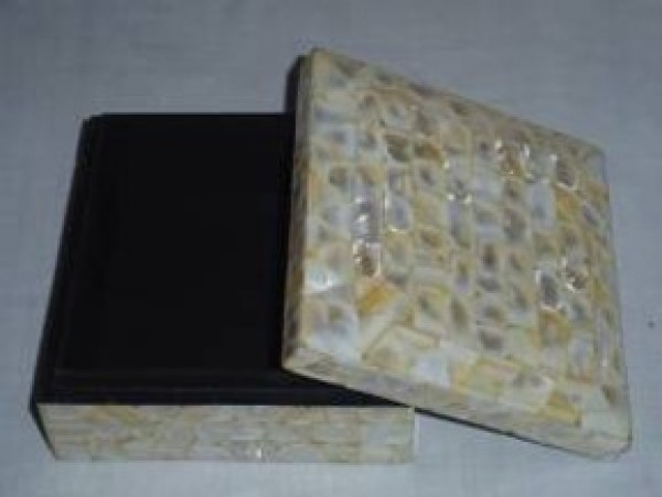 Image of Mother Of Pearl Trinket Box