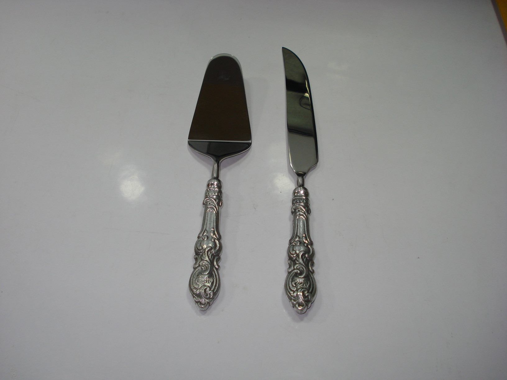 Stainless Steel Cake Carving and Serving Set