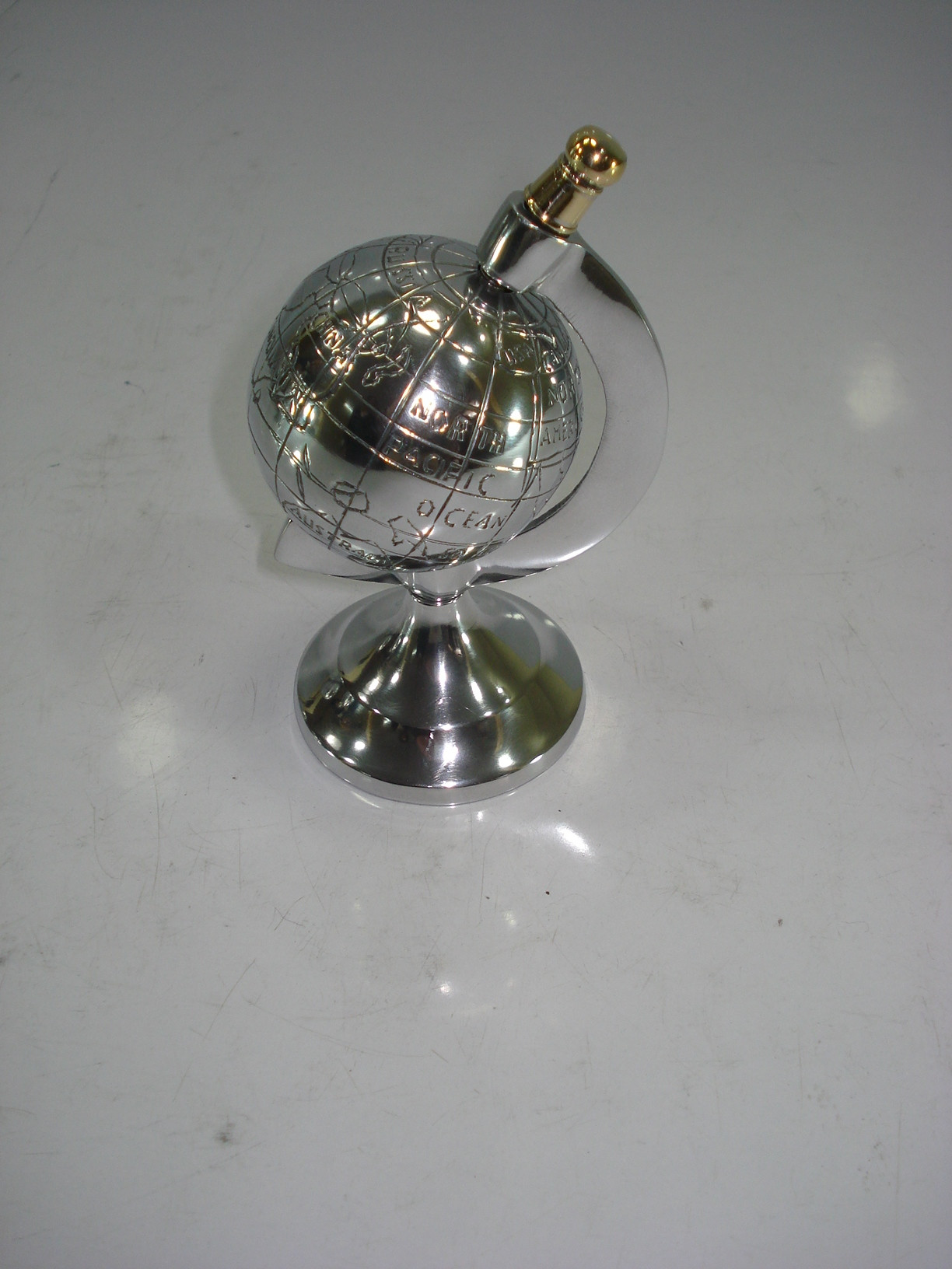 Aluminum Globe